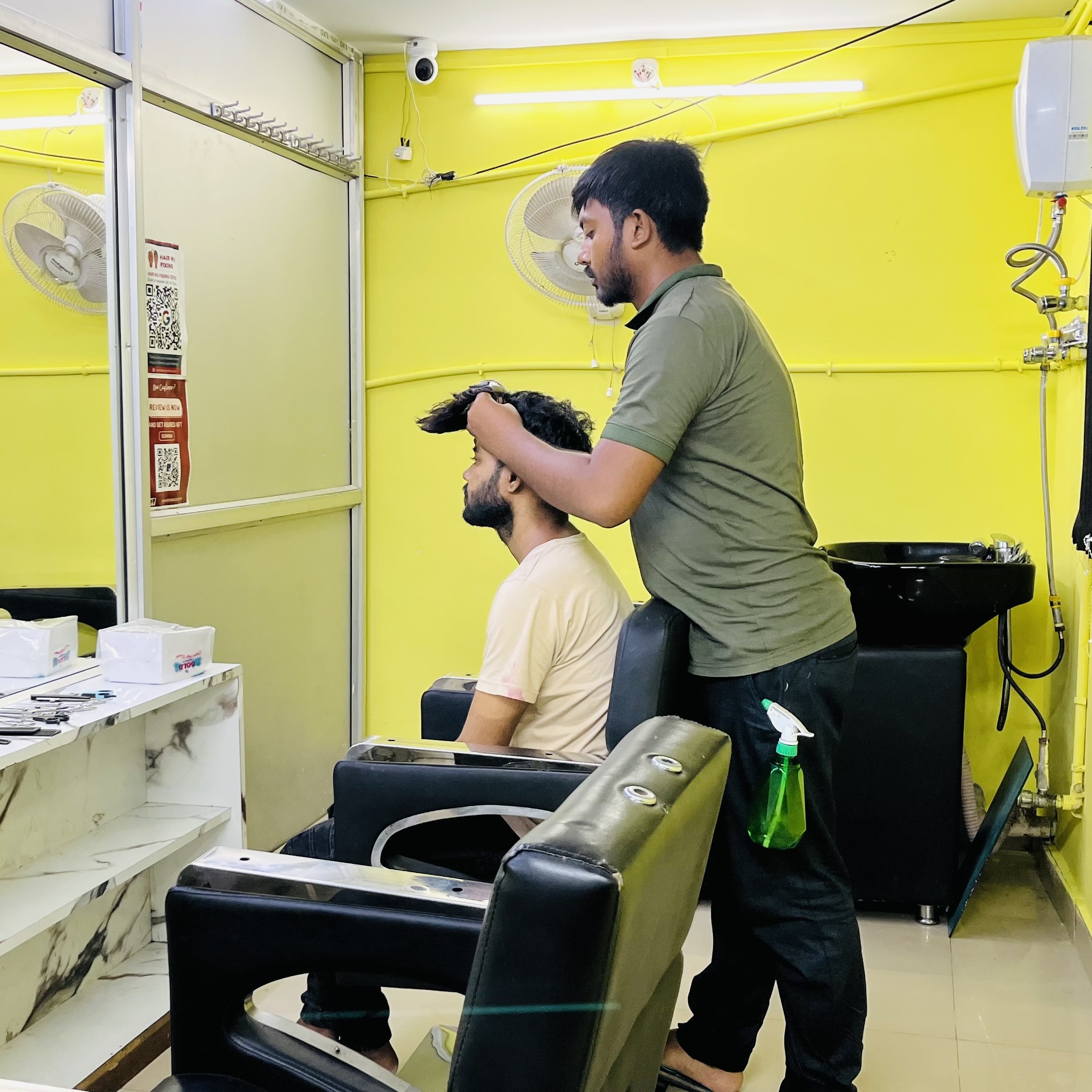 Best Hair Weaving Service Centre or Studio in Kolkata